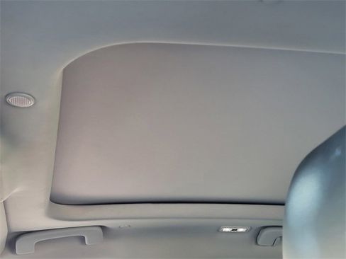 Used 2022 Lincoln Corsair AWD w/ Premium Package image 17