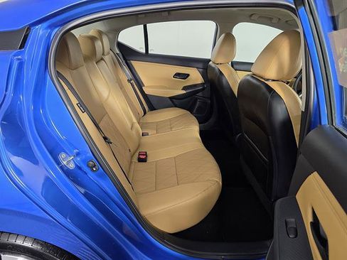 Used 2024 Nissan Sentra SV w/ SV Premium Package FWD image 16