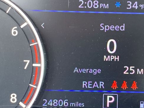 Used 2025 Nissan Altima 2.5 SV image 41