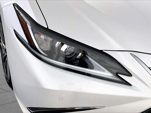 Used 2021 Lexus ES 250 w/ Premium Package AWD/4WD image 27