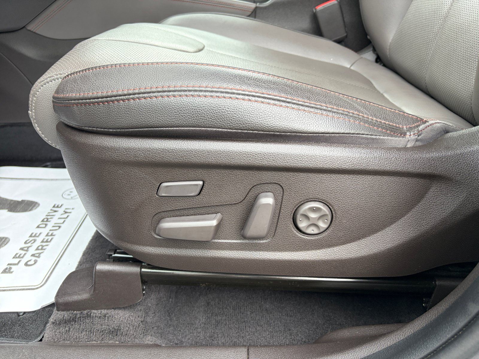 Used 2020 Hyundai Santa Fe Limited AWD/4WD image 14