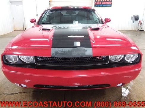 Used 2012 Dodge Challenger R/T image 7
