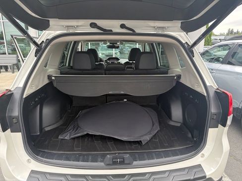 Used 2020 Subaru Forester Touring w/ Popular Package #2 AWD/4WD image 7