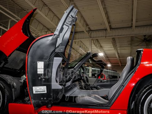 Used 1994 Dodge Viper RT/10 image 86