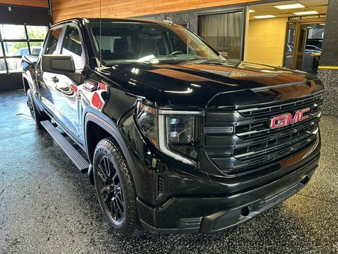 Used 2024 GMC Sierra 1500 Pro w/ Graphite Edition AWD/4WD image 8