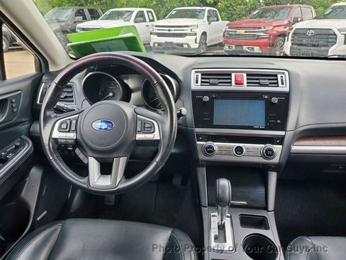 Used 2015 Subaru Outback 3.6R Limited image 17