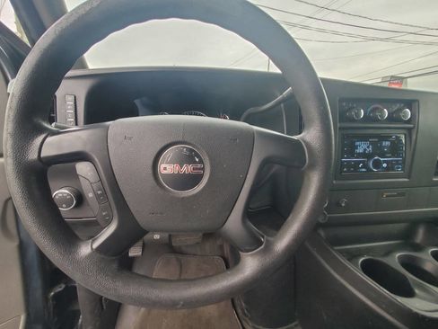 Used 2014 GMC Savana 1500 AWD image 22
