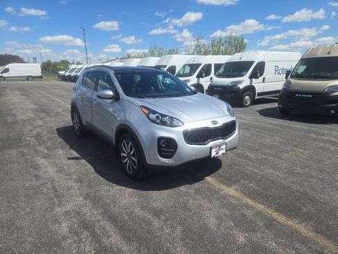 Used 2019 Kia Sportage EX w/ Option Group 040 AWD/4WD image 1