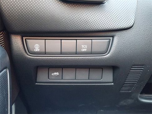 Used 2025 MAZDA CX-50 AWD 2.5 S w/ Premium Package image 16