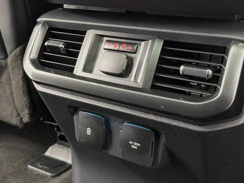 Used 2022 Ford F150 Lariat w/ Equipment Group 502A High image 34