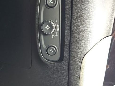 Used 2020 Buick Encore GX Select w/ Experience Buick Package image 39