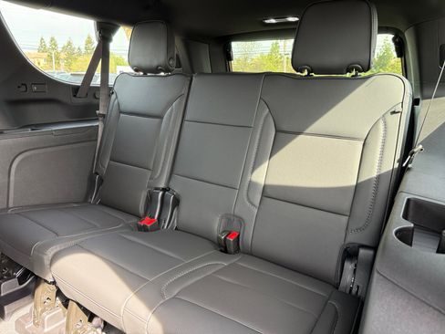 New 2026 GMC Yukon XL Denali w/ Denali Reserve Package image 21