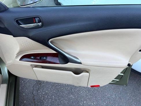 Used 2008 Lexus IS 250 w/ Premium Pkg RWD image 17