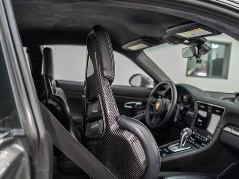 Used 2018 Porsche 911 GT3 RWD image 45
