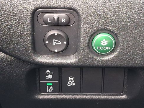 Certified 2022 Honda Pilot TrailSport image 26