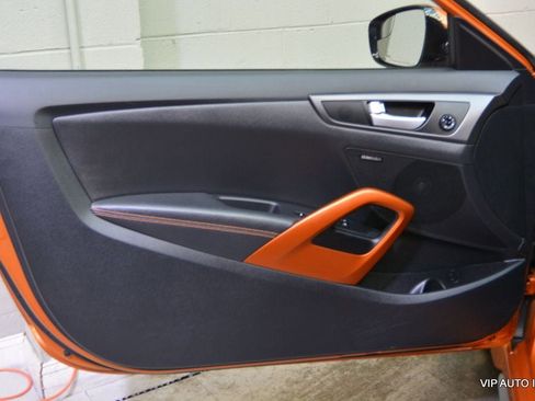 Used 2016 Hyundai Veloster Turbo w/ Option Group 04 image 7