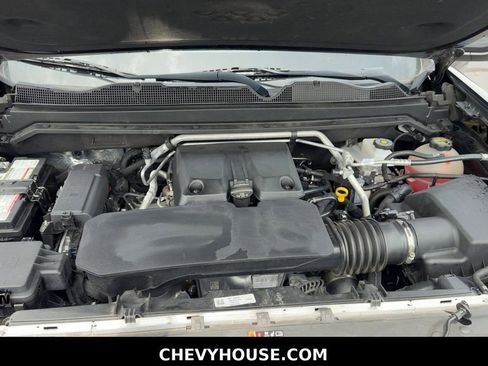 Used 2023 Chevrolet Colorado Trail Boss w/ Technology Package AWD/4WD image 40