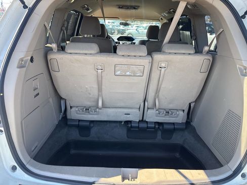 Used 2016 Honda Odyssey SE image 16