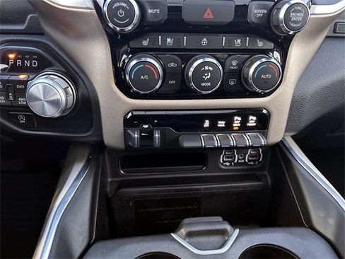 Used 2020 RAM 1500 Laramie image 33