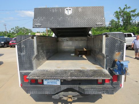 Used 2015 Ford F350 XLT w/ XLT Value Package image 4