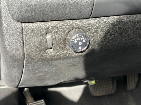 Used 2020 Chevrolet Colorado LT w/ LT Convenience Package image 10