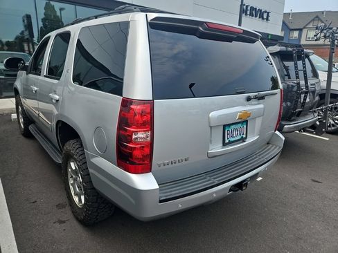 Used 2014 Chevrolet Tahoe LT w/ Luxury Package AWD/4WD image 7