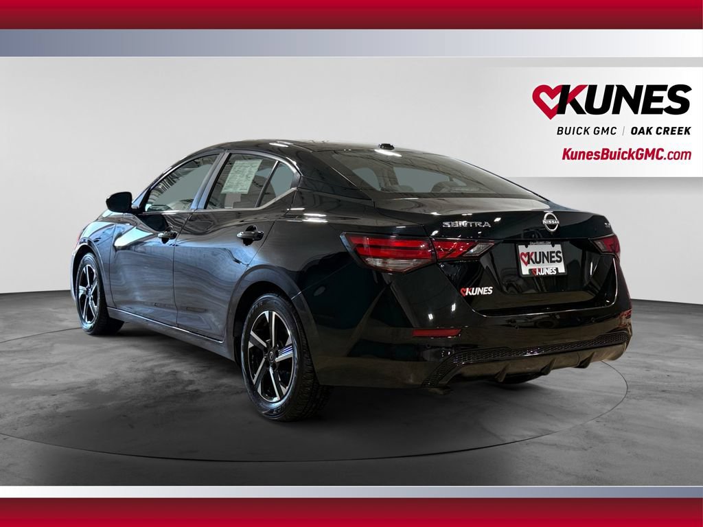 Used 2024 Nissan Sentra SV FWD image 8