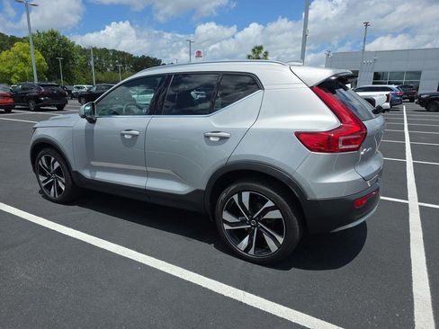 Used 2023 Volvo XC40 B5 Plus w/ Driver Assist Package AWD/4WD image 8