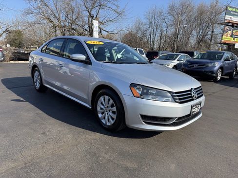 Used 2015 Volkswagen Passat 1.8T image 4