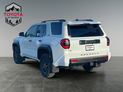 New 2026 Toyota 4Runner SR5 image 3