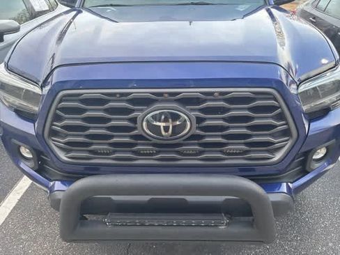 Used 2022 Toyota Tacoma TRD Off-Road image 18