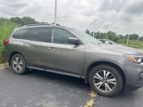 Used 2018 Nissan Pathfinder S AWD/4WD image 3