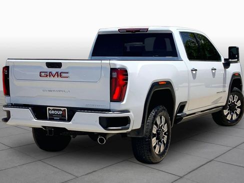 Used 2025 GMC Sierra 2500 Denali w/ Denali Reserve Package AWD/4WD image 13