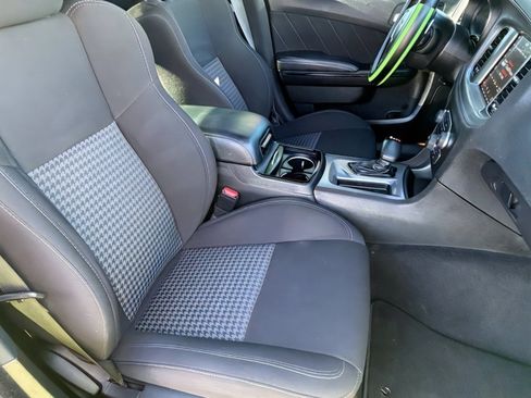 Used 2023 Dodge Charger R/T w/ Blacktop Package image 29