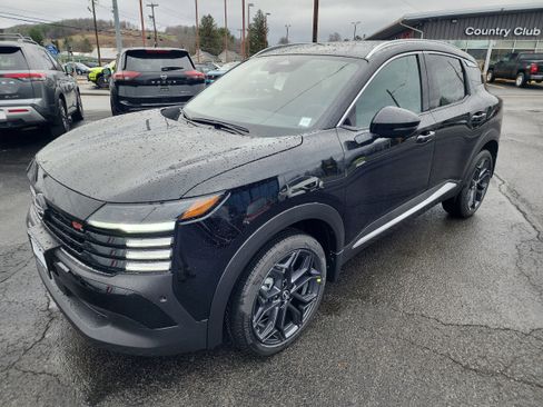 New 2026 Nissan Kicks SR image 4