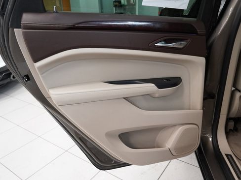 Used 2015 Cadillac SRX Luxury image 24