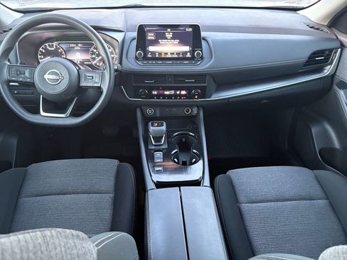 Used 2023 Nissan Rogue SV image 15