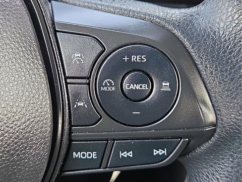 Used 2024 Toyota Corolla LE image 22