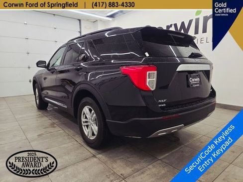 Used 2023 Ford Explorer XLT w/ Equipment Group 202A image 4