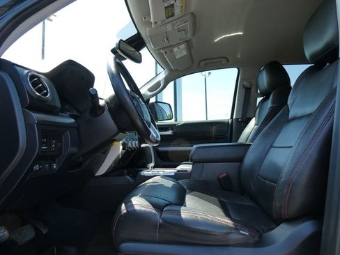 Used 2019 Toyota Tundra SR5 w/ SR5 Upgrade Package AWD/4WD image 20