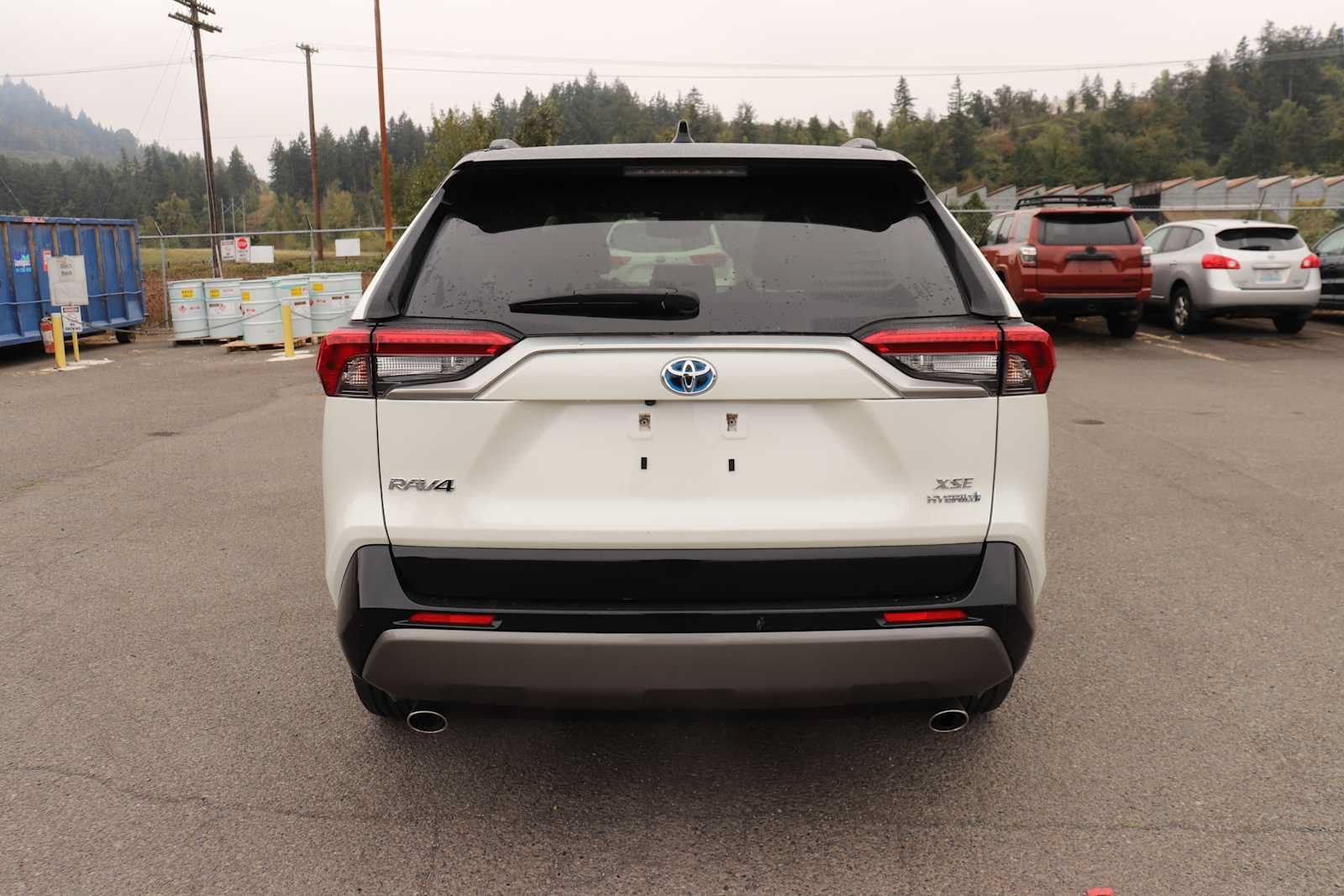 Used 2020 Toyota RAV4 XSE AWD/4WD image 6