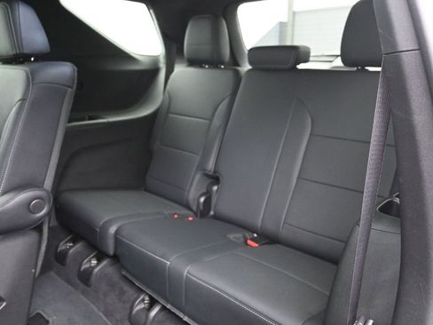 Certified 2025 Chevrolet Traverse LT image 23