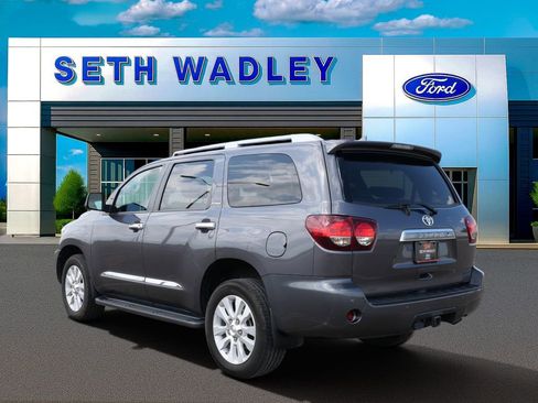 Used 2018 Toyota Sequoia Platinum w/ Carpet Mat Package image 7