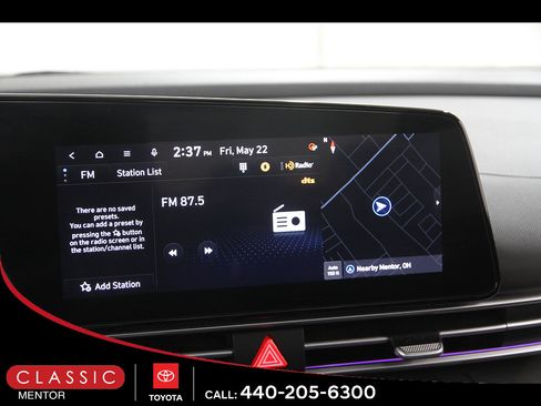 Used 2025 Hyundai Elantra SEL FWD image 11