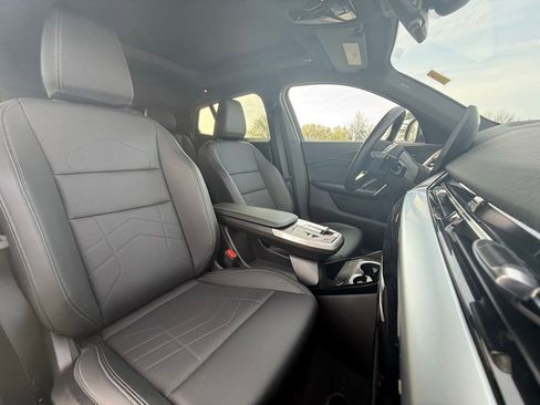 Used 2025 BMW X2 xDrive28i AWD/4WD image 32