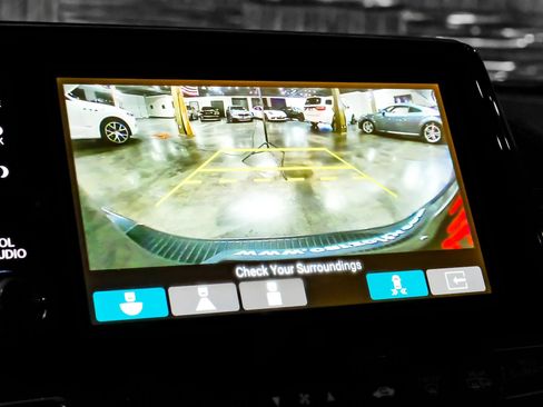 Used 2023 Honda Odyssey Touring image 24