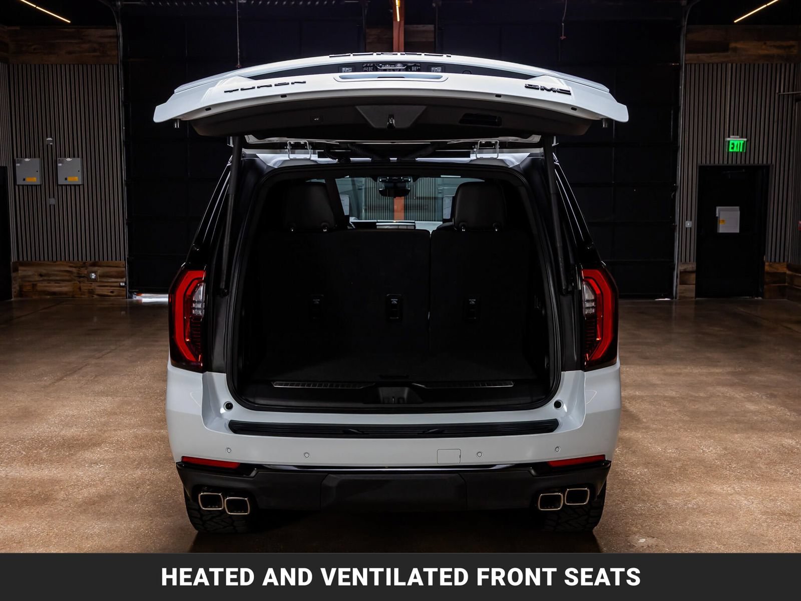Used 2026 GMC Yukon Denali Ultimate w/ LPO, Floor Liner Package AWD/4WD image 9