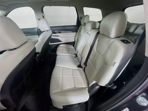 Used 2024 Kia Telluride EX FWD image 26