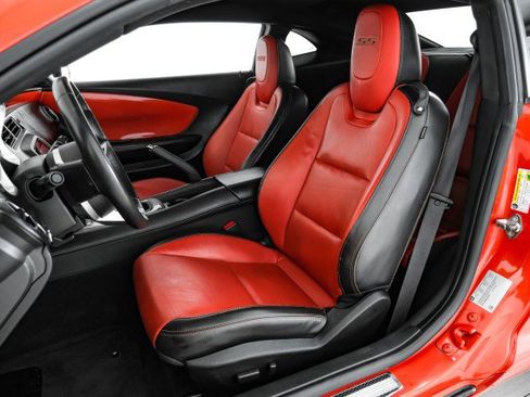 Used 2010 Chevrolet Camaro SS w/ RS Package image 22