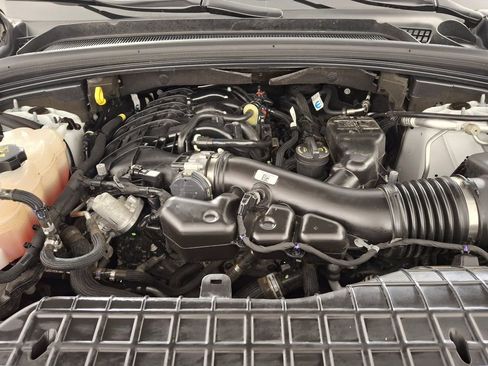 Used 2023 Jeep Grand Cherokee L Laredo image 35